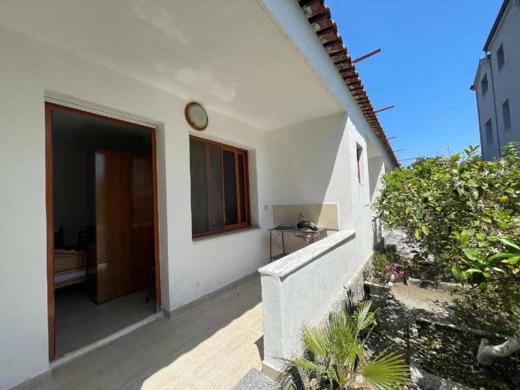 Vila Cano Boutique Durrës Esterno foto